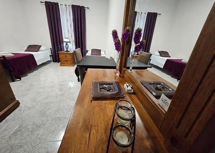 St Julian\'S Twin Room In A Private House