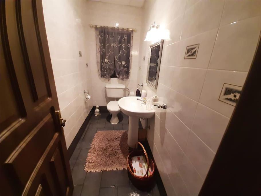 St Julian's Twin In A Private House Homestay